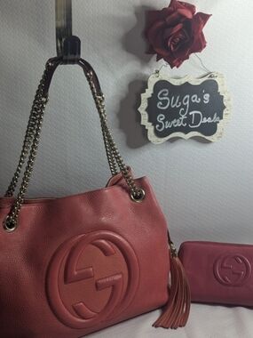 Set! Gucci Coral Red Soho Shoulder Bag with Tassel and Wallet